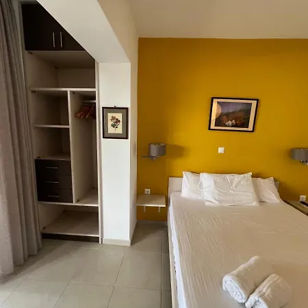 Seafront - Akti Elia * Nikiti (Sithonia)