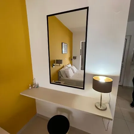 Seafront - Akti Elia Apartament