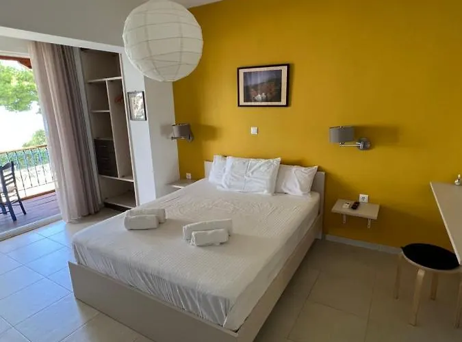 Seafront - Akti Elia *