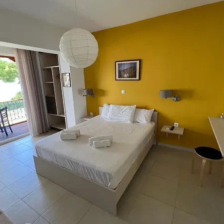 Seafront - Akti Elia *